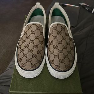 Gucci Sneakers Brand New Never Worn